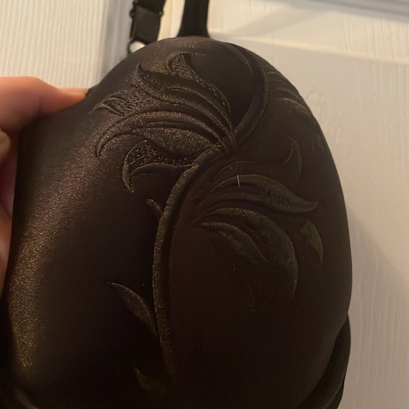 Bali #3258 Black 40D embroidered underwire bra EUC - Picture 4 of 7